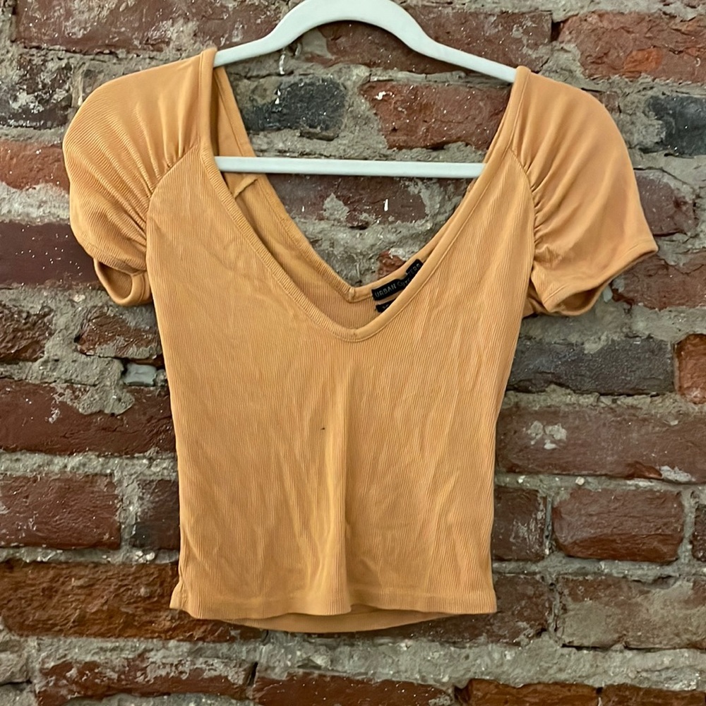 small urban outfitters crop